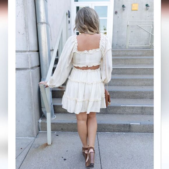 HYFVE Cottagecore Boho Peasant Dress Medium Beige Ruffle Long Sleeve Mini Dress - Picture 4 of 10